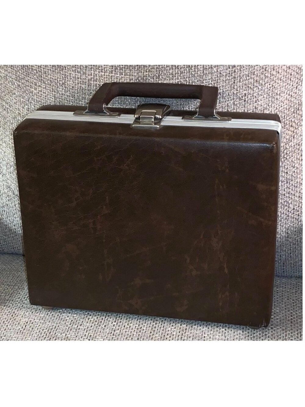 VTG Cassette Tape Carrying Case by BMI Beaux Merzon (Made in USA) **HOLDS 16**